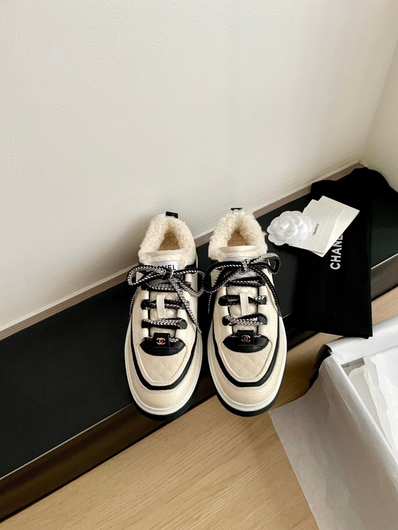 Ch**el sneakers